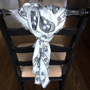 Alexander Mcqueen Skull Scarf